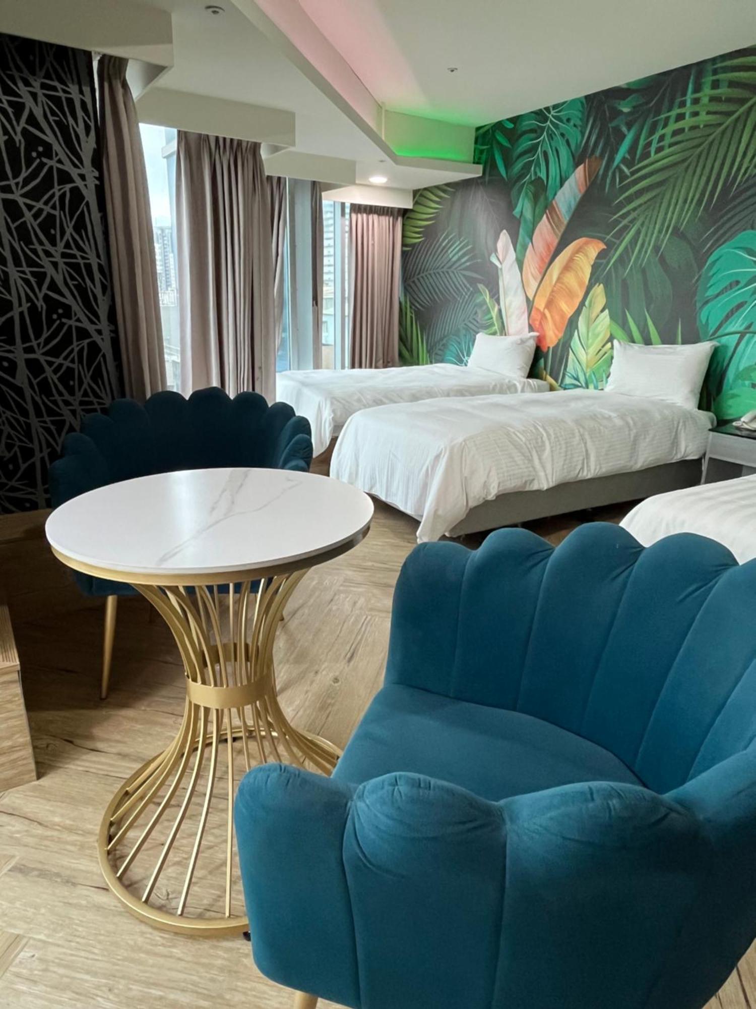 E Lim Hotel Чжунли Екстериор снимка