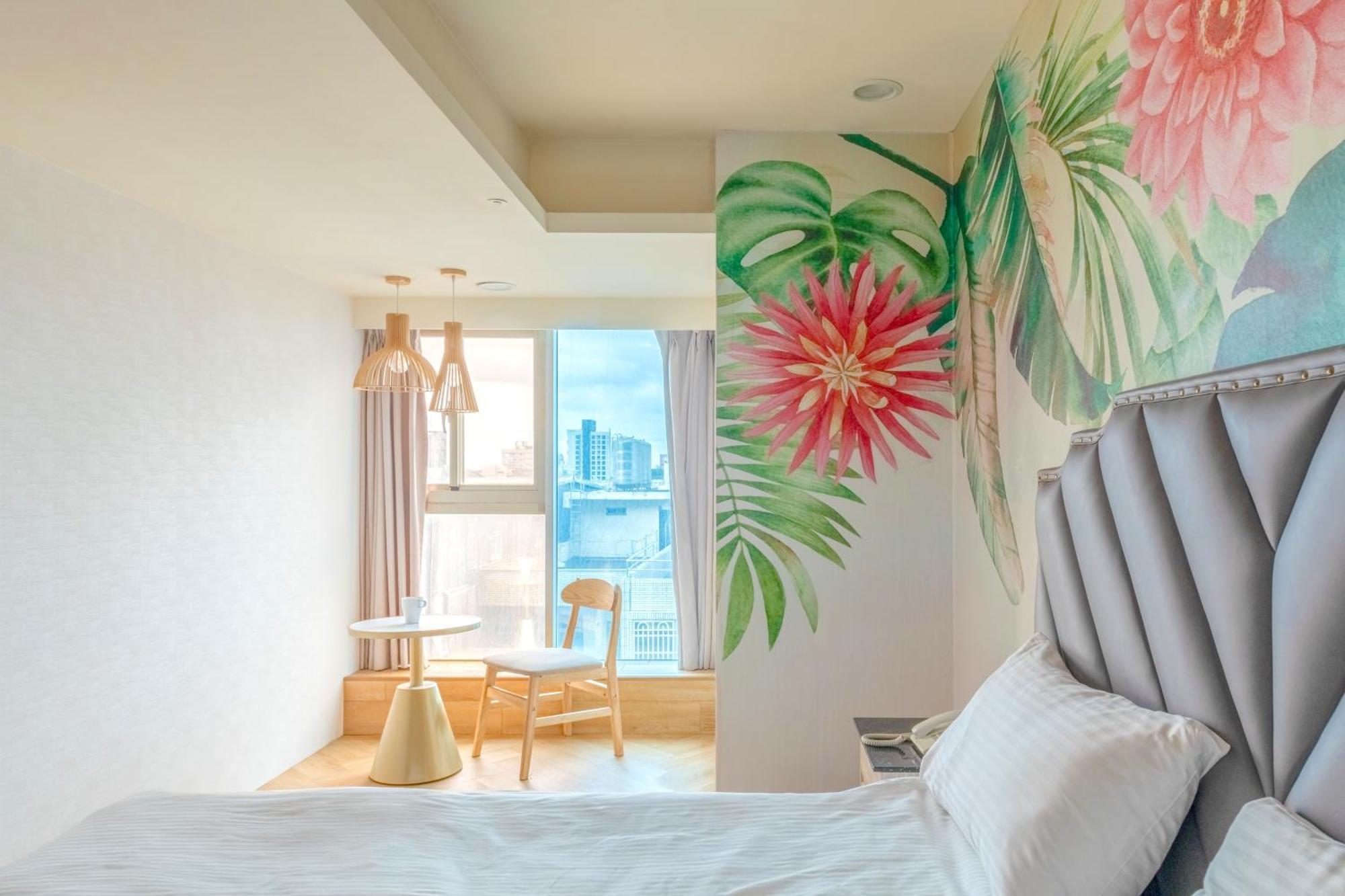 E Lim Hotel Чжунли Екстериор снимка