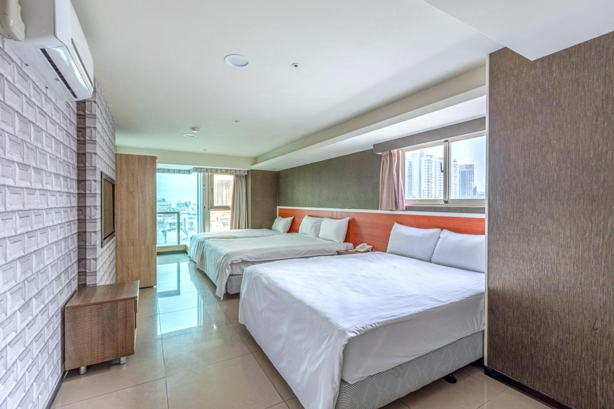 E Lim Hotel Чжунли Стая снимка