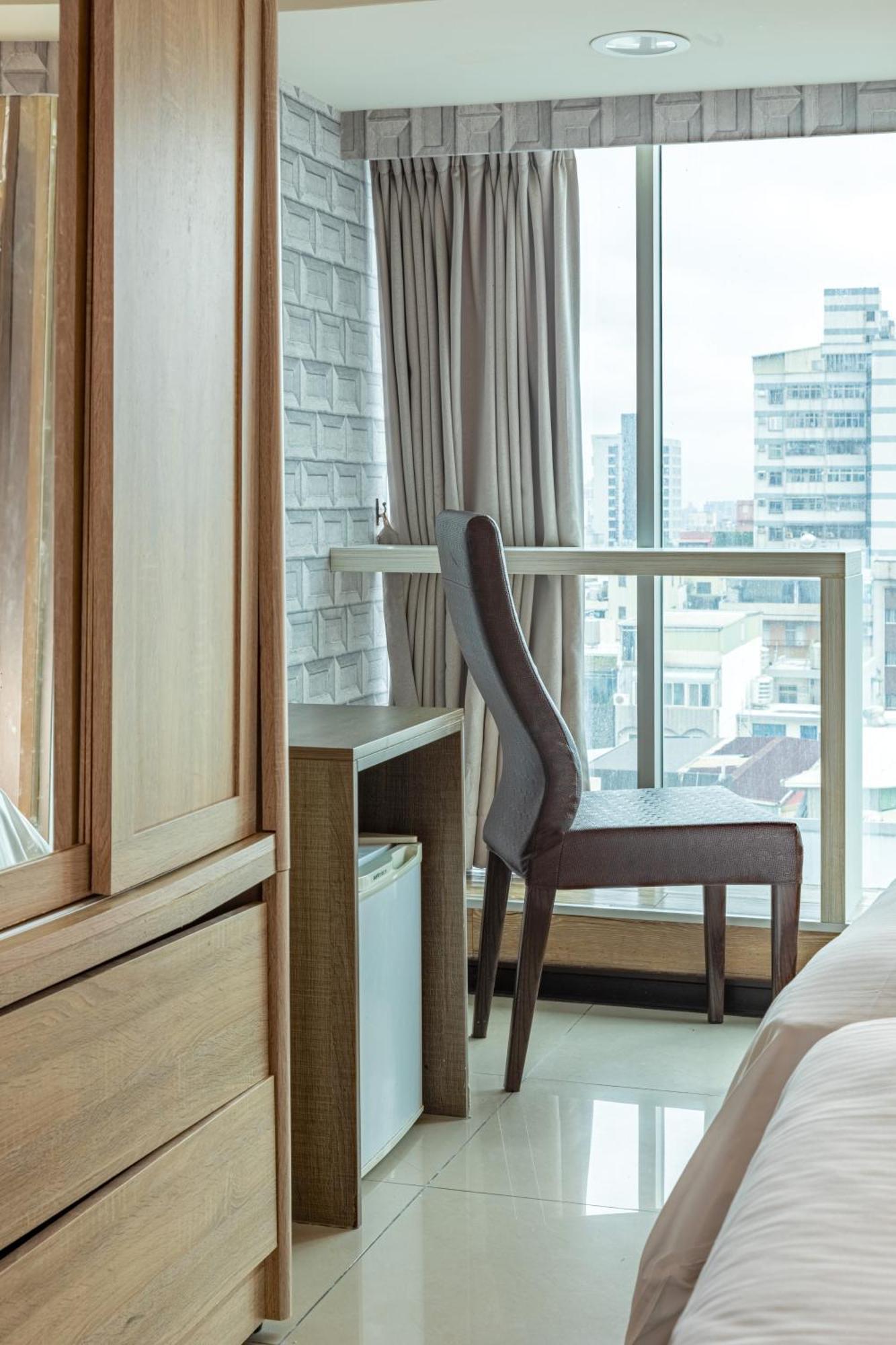 E Lim Hotel Чжунли Стая снимка