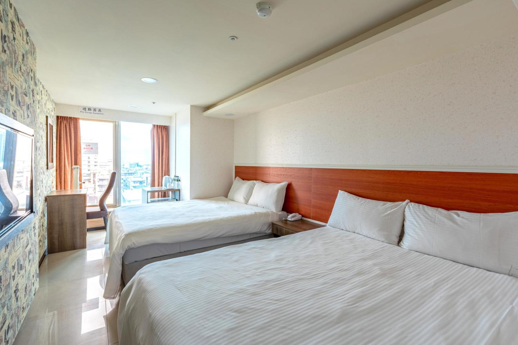 E Lim Hotel Чжунли Стая снимка