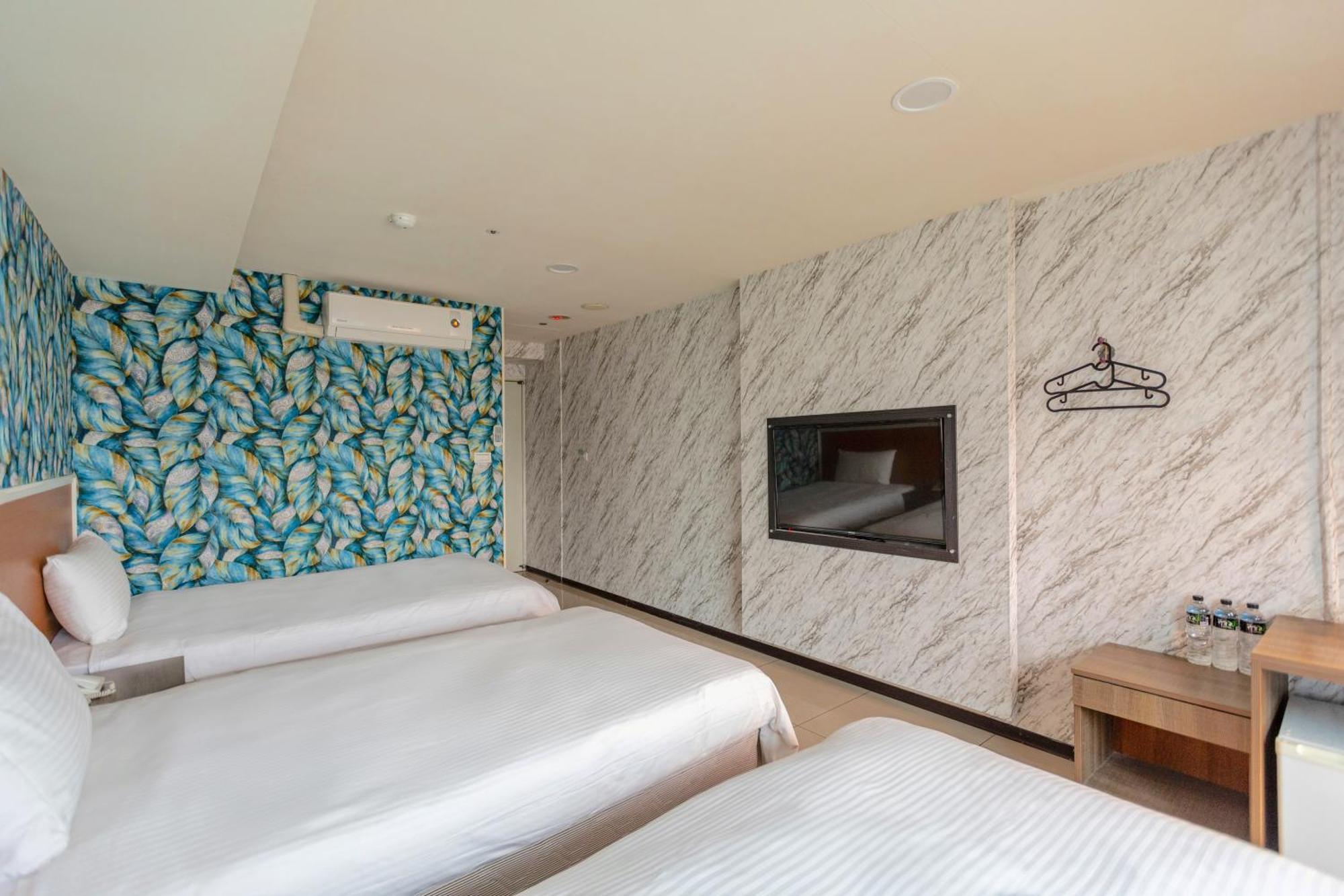 E Lim Hotel Чжунли Стая снимка