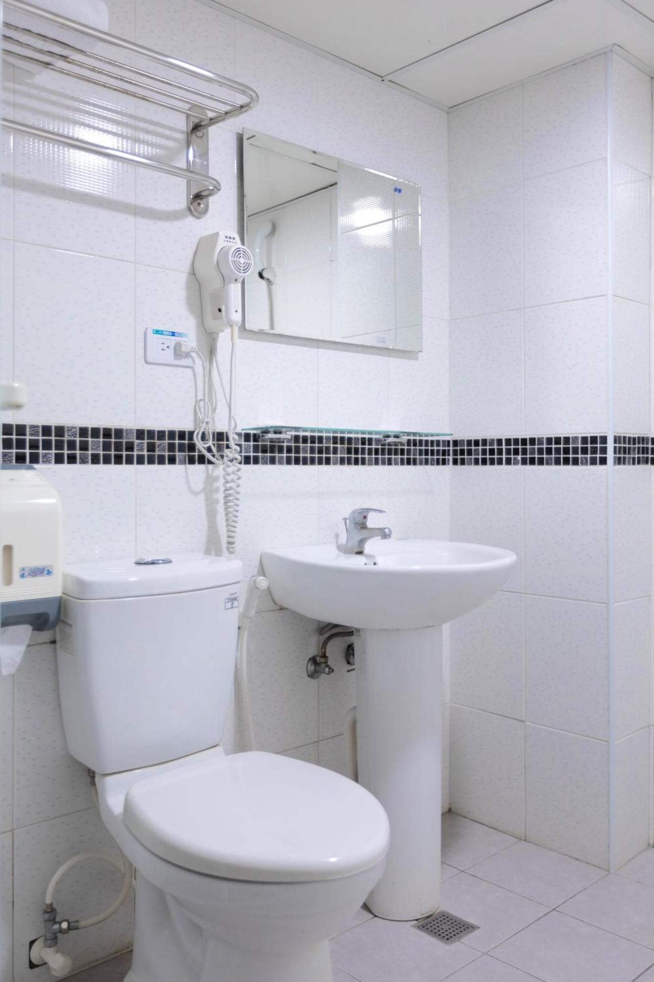 E Lim Hotel Чжунли Стая снимка